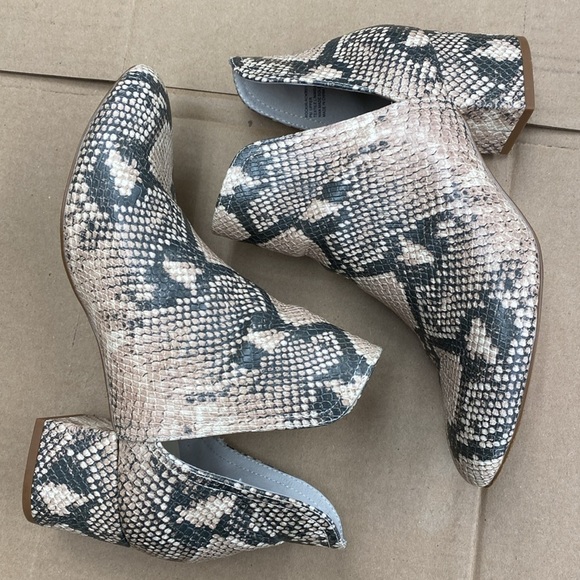 Steve Madden Rockir‎ Snakeskin Embossed Ankle Boots Women's 7.5 - Picture 6 of 8